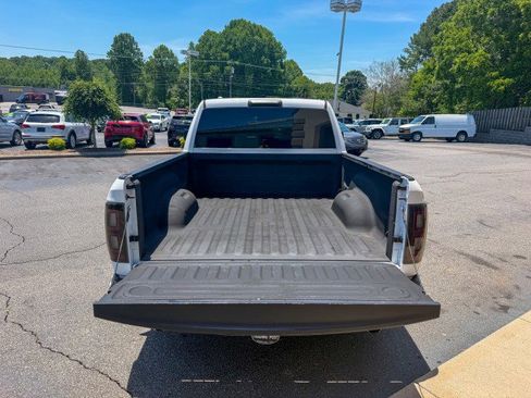 Used 2017 RAM 1500 Express RWD image 16
