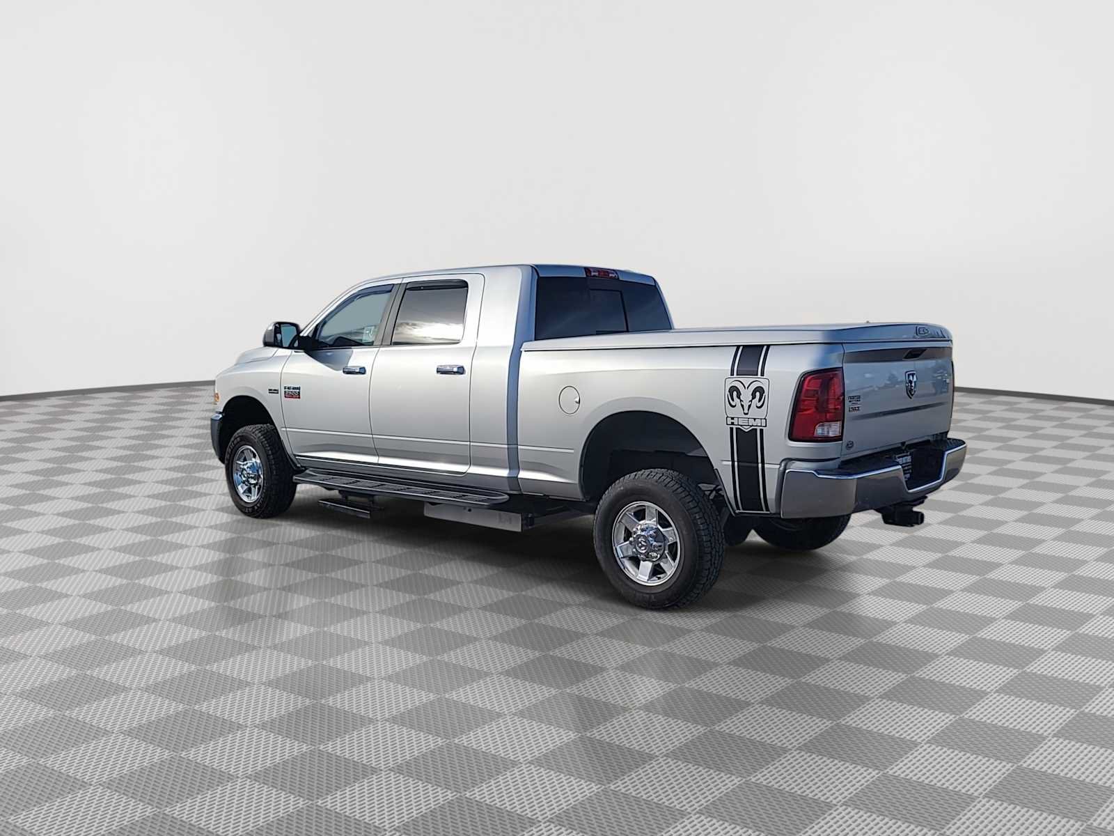 Used 2012 RAM 2500 SLT RWD image 6