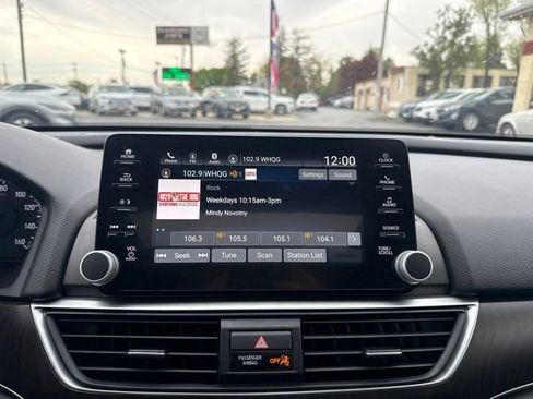 Used 2020 Honda Accord EX image 29
