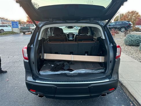 Used 2024 Subaru Ascent Touring image 21