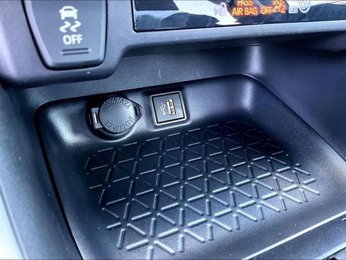 Used 2025 Toyota RAV4 XLE w/ Convenience Package AWD/4WD image 16
