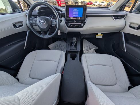 New 2026 Toyota Corolla Cross L image 24