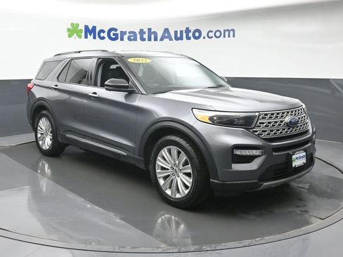 Used 2022 Ford Explorer Limited w/ Equipment Group 301A image 2