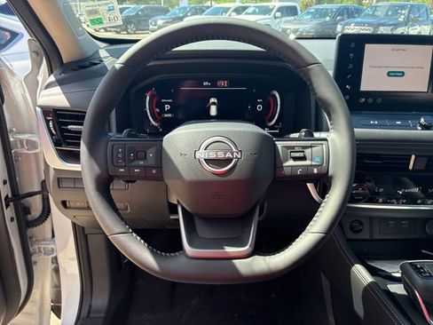 New 2026 Nissan Rogue Platinum AWD/4WD image 12