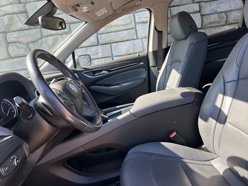 Used 2020 Buick Enclave Essence FWD image 8