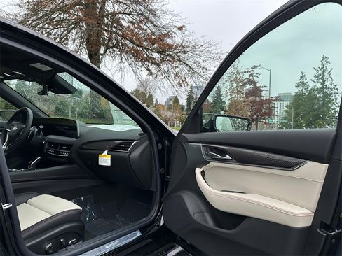 New 2026 Cadillac CT5 V w/ Technology Package image 11