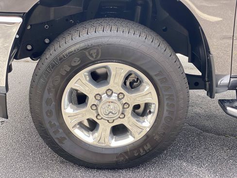 Used 2025 RAM 2500 Big Horn AWD/4WD image 13