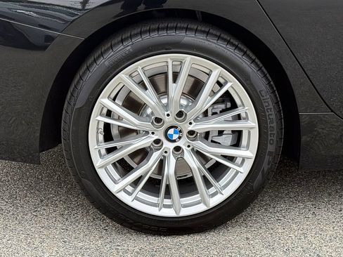 Used 2023 BMW 330i Sedan w/ Driving Assistance Package RWD image 9