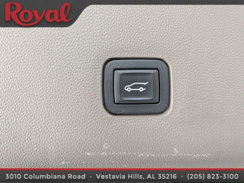 Used 2018 Chevrolet Traverse Premier w/ Driver Confidence II Package image 15