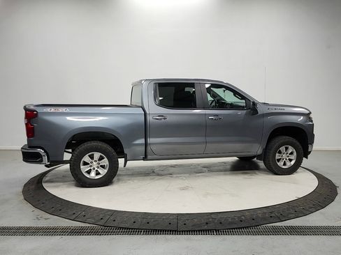 Used 2020 Chevrolet Silverado 1500 LT w/ Fleet Comfort Package AWD/4WD image 8