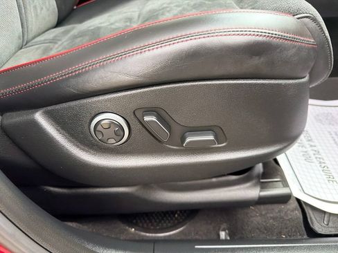 Used 2022 Genesis GV70 3.5T Sport w/ Sport Prestige Package AWD/4WD image 14