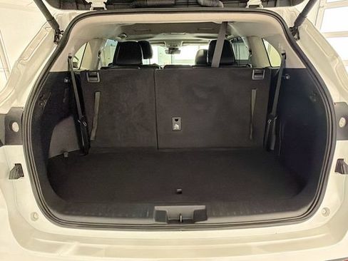 Certified 2025 Toyota Highlander XLE FWD image 21