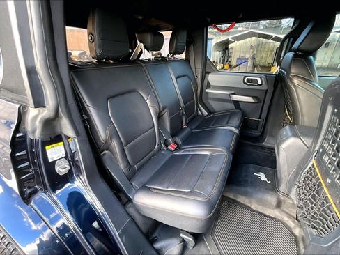 Used 2021 Ford Bronco Badlands image 19