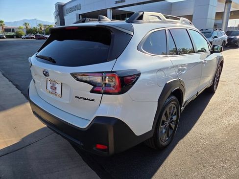 Used 2023 Subaru Outback Onyx Edition AWD/4WD image 4