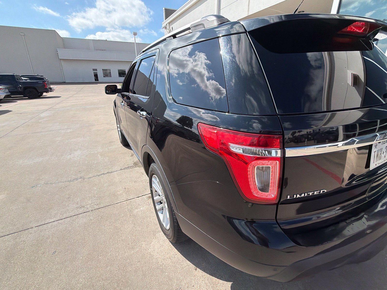 Used 2012 Ford Explorer Limited FWD image 6