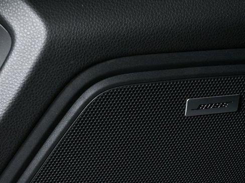 Certified 2026 Porsche Macan image 7