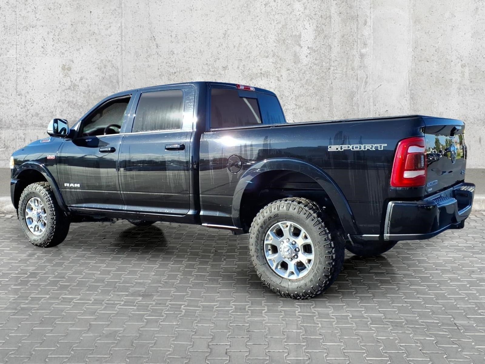 Used 2022 RAM 2500 Laramie AWD/4WD image 8