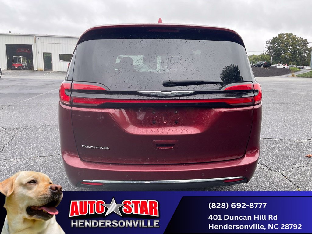 Used 2021 Chrysler Pacifica Touring FWD image 7