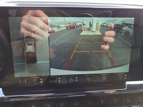 Used 2023 Chevrolet Silverado 1500 ZR2 w/ Technology Package image 29