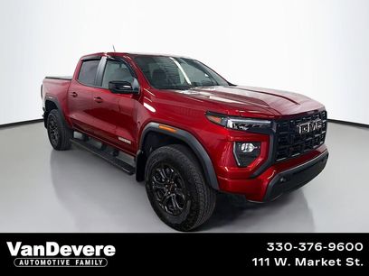 Used 2025 GMC Canyon Elevation w/ Convenience Package