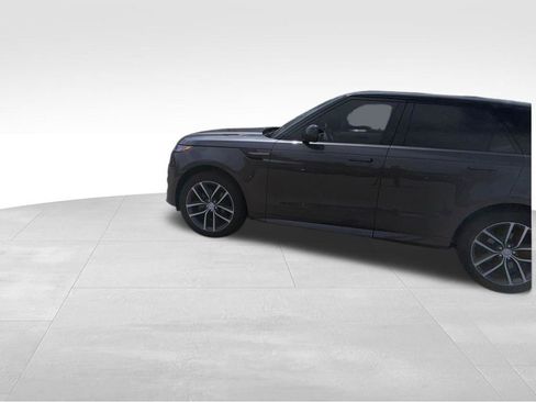 Used 2023 Land Rover Range Rover Sport SE Dynamic AWD/4WD image 9