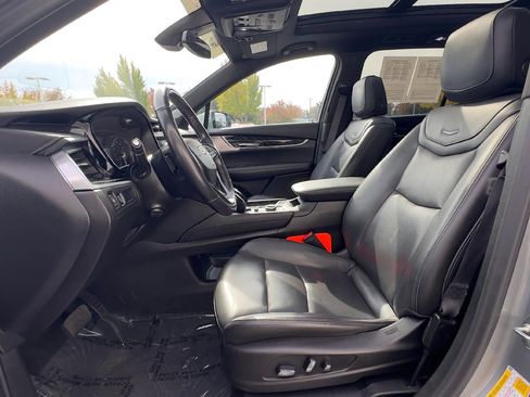 Certified 2024 Cadillac XT6 Premium Luxury image 7