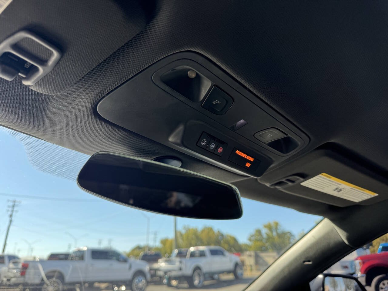 Used 2020 Chevrolet Camaro SS RWD image 16