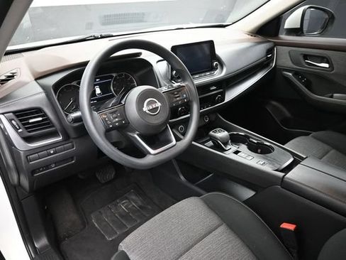 Used 2023 Nissan Rogue SV FWD image 13
