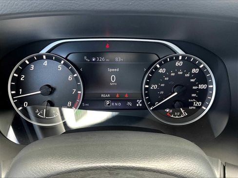 Used 2025 Nissan Frontier SV image 24