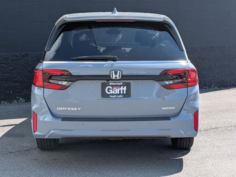 Used 2025 Honda Odyssey Touring image 6
