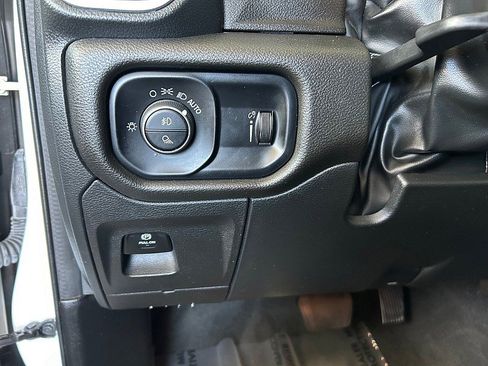 Used 2022 RAM 1500 Big Horn RWD image 31