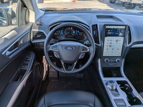 Certified 2023 Ford Edge SEL w/ Convenience Package image 19