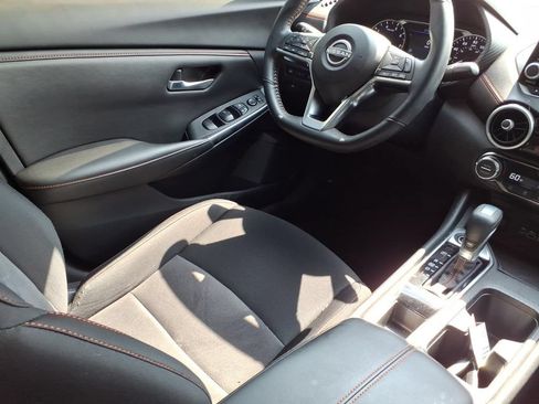 Used 2024 Nissan Sentra SR FWD image 9