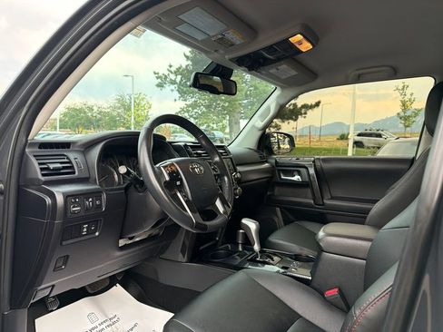 Used 2024 Toyota 4Runner TRD Off-Road Premium AWD/4WD image 25