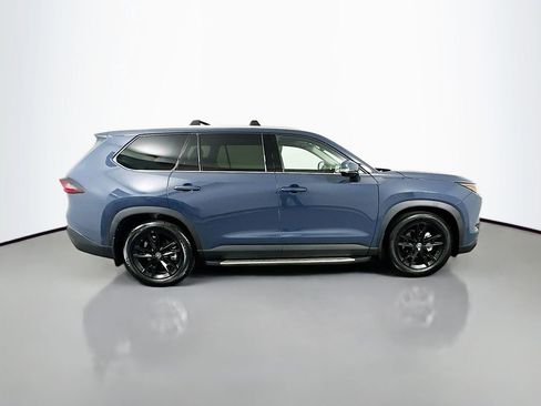 Used 2025 Toyota Grand Highlander Limited image 4