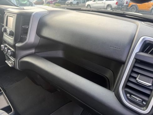 Used 2022 RAM 1500 Big Horn AWD/4WD image 60