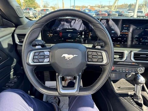 Used 2024 Ford Mustang GT Premium image 6