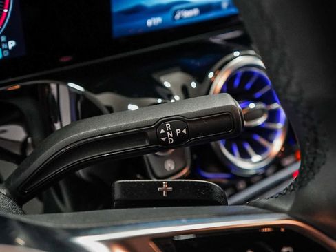 Used 2025 Mercedes-Benz GLA 250 image 21