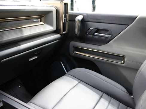 Used 2024 GMC Hummer EV 3X AWD/4WD image 36