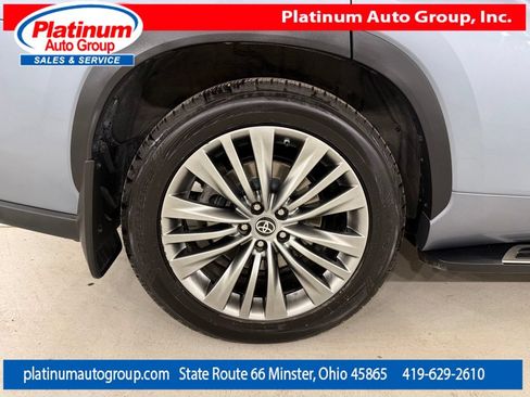 Used 2023 Toyota Highlander Platinum AWD/4WD image 57