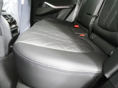 Used 2026 BMW X5 xDrive40i w/ M Sport Package AWD/4WD image 14