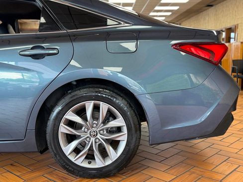 Used 2021 Toyota Avalon XLE FWD image 14