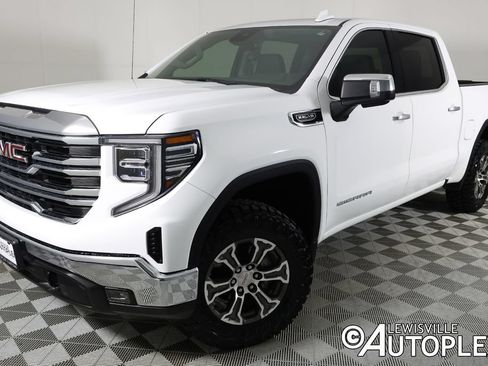 Used 2025 GMC Sierra 1500 SLT AWD/4WD image 1
