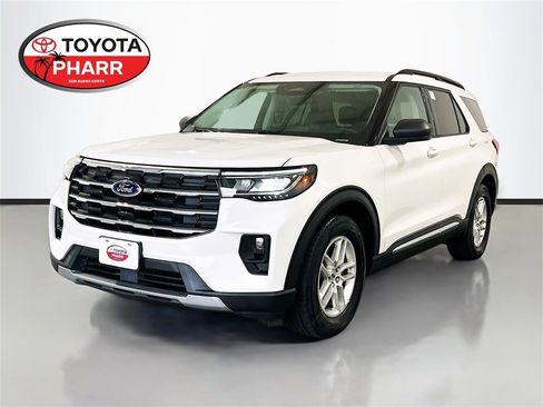 Used 2025 Ford Explorer Active w/ Active Comfort Package image 1