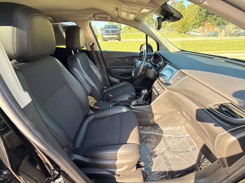 Used 2018 Buick Encore Preferred FWD image 38