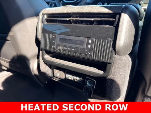 Used 2023 Jeep Wagoneer Series III w/ Preferred Equipment Group image 6