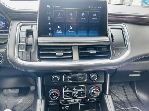 Used 2024 Chevrolet Tahoe Z71 w/ Luxury Package image 28