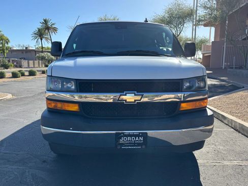 Used 2019 Chevrolet Express 3500 LT w/ LT Preferred Equipment Group RWD image 3