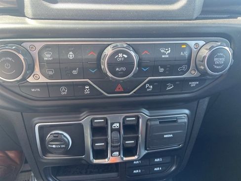 Used 2021 Jeep Wrangler Unlimited Sport image 25