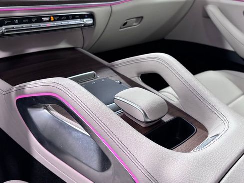 Certified 2025 Mercedes-Benz GLE 350 4MATIC image 15